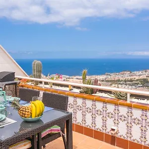 Apartment Premium Penthouse 105M2,Bali Bed,Heated Pool,Best Sunsets, Costa Adeje (Tenerife)